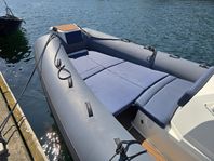Brig 8, Evinrude G2 300hk, nära nyskick. eventuellt byte