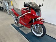 Honda vfr 750f rc36
