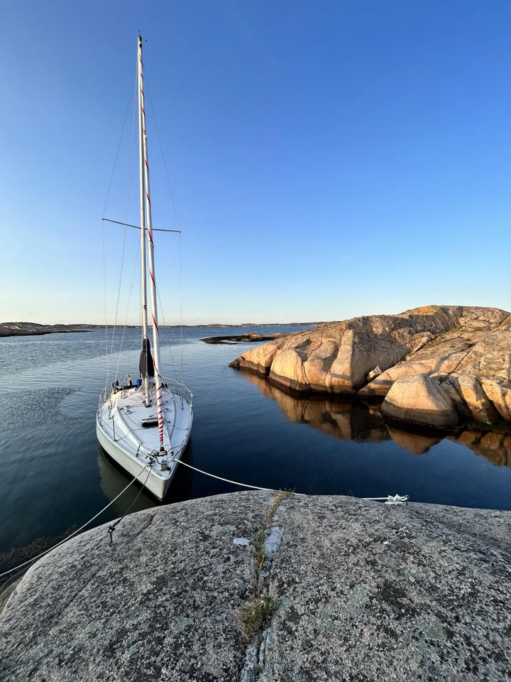 Välvårdad Scampi 30 – klassisk segelbåt i mycket fint skick! image
