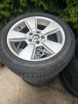 BMW 18” aluminiumfälgar med sommardäck 235/50 ZR18 – bra ski