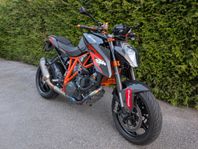Ktm Superduke 1290 R Kolfiber Edt Låga Mil! Toppskick! 