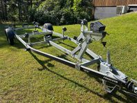 Fogelsta 181000B X bromsad kvalitetstrailer 80 km