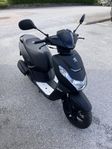 Peugeot Kisbee - Black Edition
