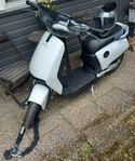 Elmoped Nyskick! (EU Moped, class1) Super Soco CUx (2022)
