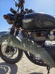 Triumph bonneville t120 black