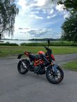 KTM 390 Duke A2 (400mil, justerbar fjädring, bluetooth)