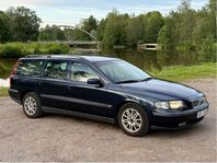 Volvo V70 2.4 Business Nybesiktad