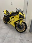 Yamaha R1