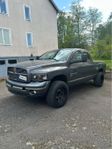 Dodge RAM 1500 Quad Cab 5.7 V8 HEMI 4x4
