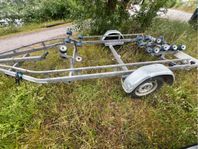 Trailer bromsad men ej registrerad lastvikt 950 kg