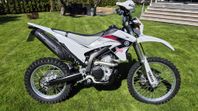 Yamaha WR250R - 880 mil
