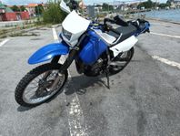 Suzuki DR650 SE (705 CC)