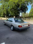 Mercedes-Benz W124 E300