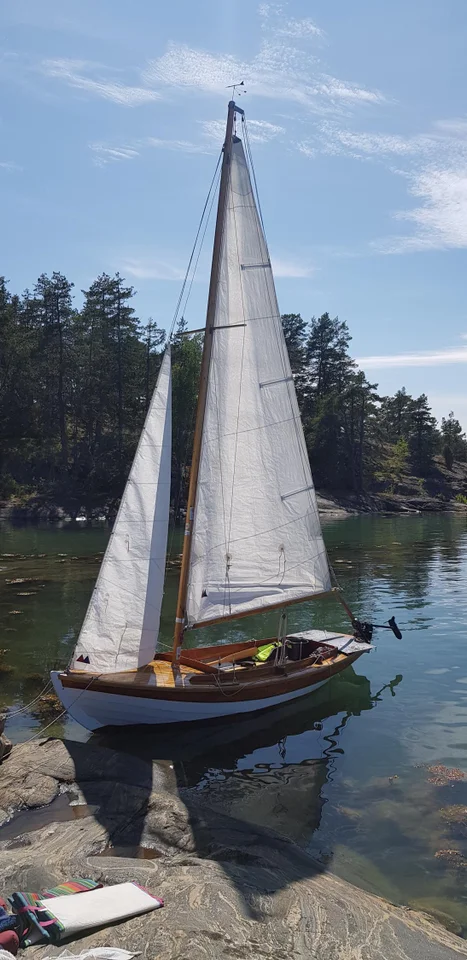 Segelbåt i trä image