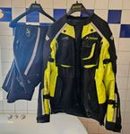 Klim Badlands och Alpinestars Tech 7