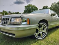 Cadillac De Ville