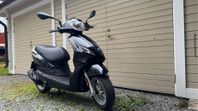 Moped Piaggio Fly 50