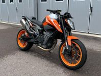 KTM 790 Duke Akrapovic / Techpack / Quickshift