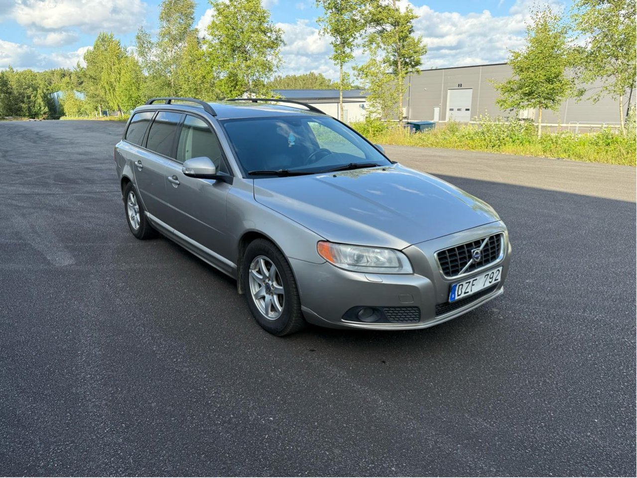 Volvo V70 Fas2 Diesel A-traktor