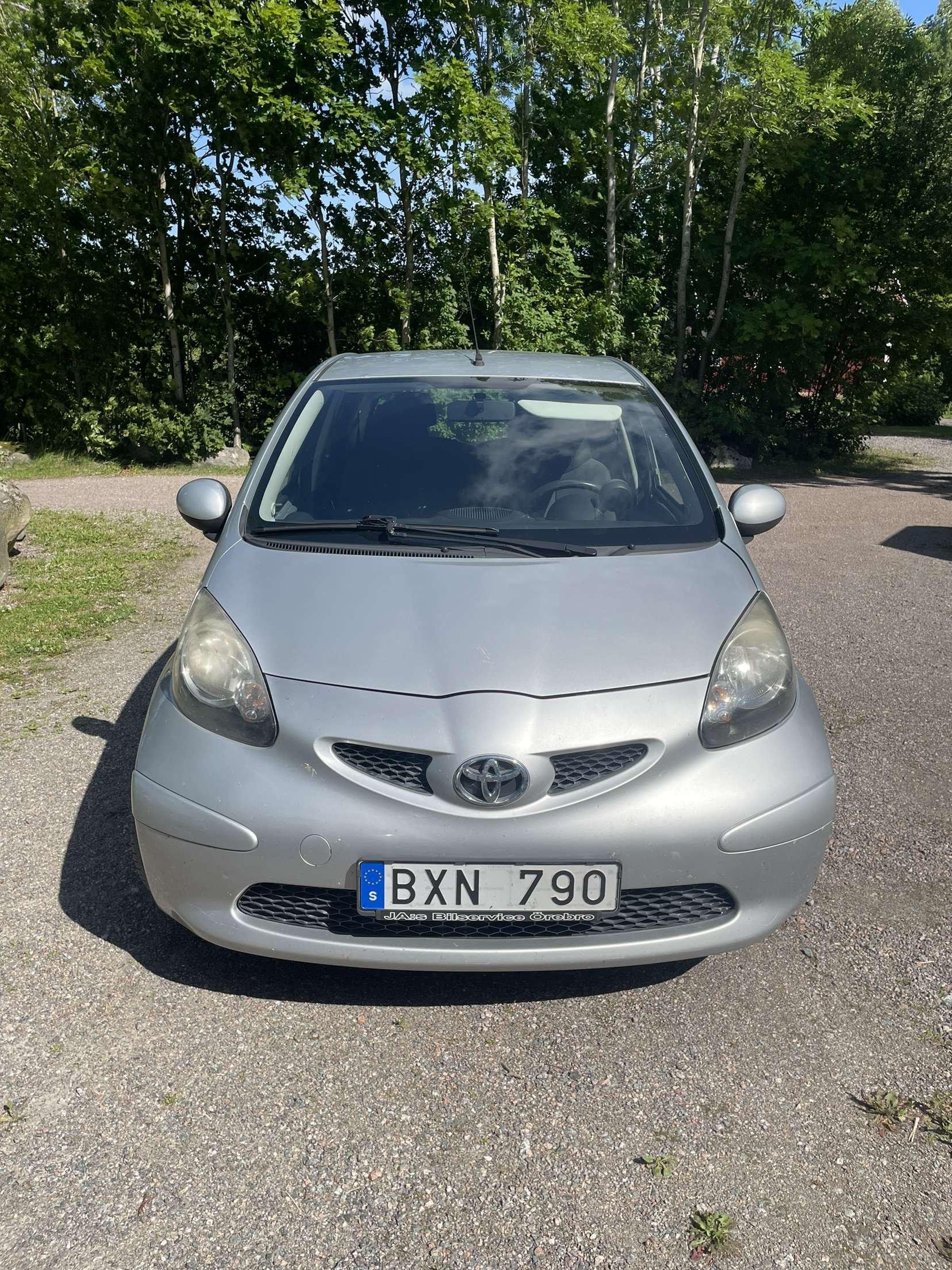 Toyota Aygo 5-door 1.0 VVT-i Manual, 68hp, 2008