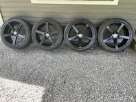 däck och fälgar 19”
