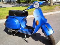 Piaggio Vespa P200e