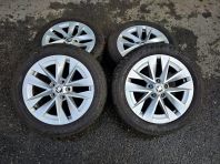 Skoda Octavia däck och Originalfälgar Goodyear EfficientGrip