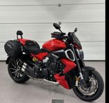 Ducati Diavel V4