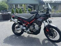 Aprilia tuareg 660