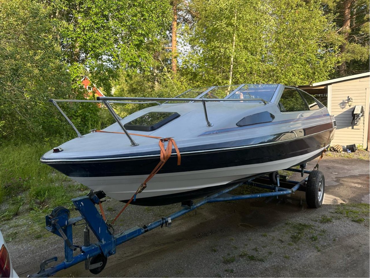Bayliner 1952 -89 med OMC 2,3...
