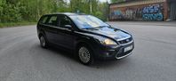 Ford Focus Kombi 1.8 Nybesiktad Nyservad