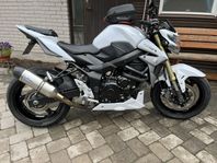Suzuki GSR ABS