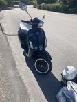 Moped Vespa Sprint 50 Piaggio