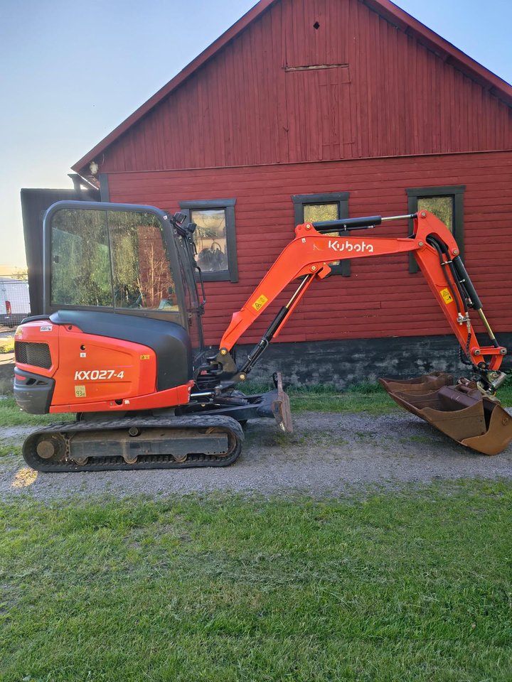 Minigrävare 2800kg tilltfäste