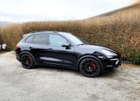 Unik !! Porsche Cayenne TURBO 2011/FabriksNy Motor Måste ses