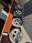 Audi B9 original fälgar med nya däck