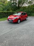 Renault Clio. Dragkrok, kamrem bytt. 