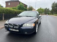Volvo S60 2.5T Kinetic Euro 4, Nybesiktad