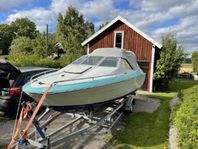 Båttrailer 80 km bromsad 1 300 kg med båt