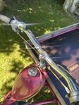 Vintage rosa packmoped – charmig klassiker!