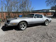 Pontiac Firebird Formula 6.6 V8 Hydra-Matic