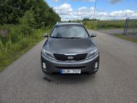 Kia Sorento 2.2 CRDi 4WD - Nybesiktigad, nyservad, 7 sits