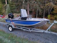 Alloycraft 410J styrpulpet med 20hk Hidea EFI 4-taktsmotor.