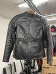 Triumph Skinnjackor herr och dam
