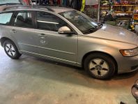 (Defekt) Volvo V50 1.6 D Momentum + Många nya delar