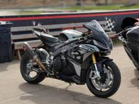 Aprilia RSV4 rr 1100