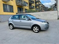 Volkswagen Polo 5-Dörrar 1.4 Manuell Lågmil 
