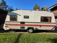 Fjällvagnen 550Gts -90 års modell med långbäddar
