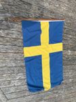 Flaggstång 120 cm teak och flagga ca 150 cm