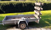 Fin svensk trailer ÅTM 7512 med lastramp